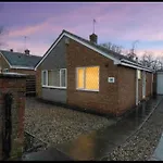 Ferienhaus Esher House