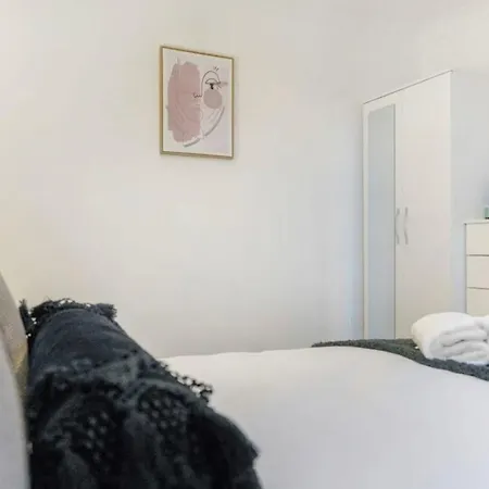 Esher House 米德尔斯伯勒