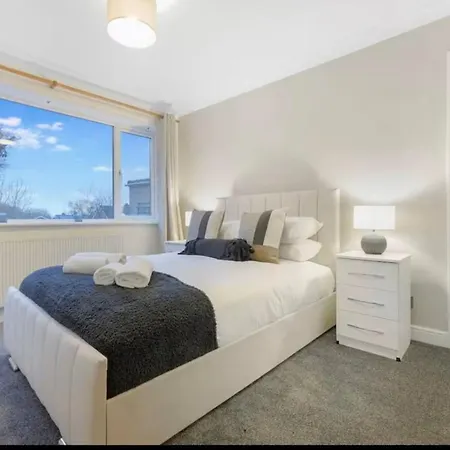 度假居 Modern 2br Parking *