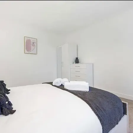 Esher House Dom wakacyjny *