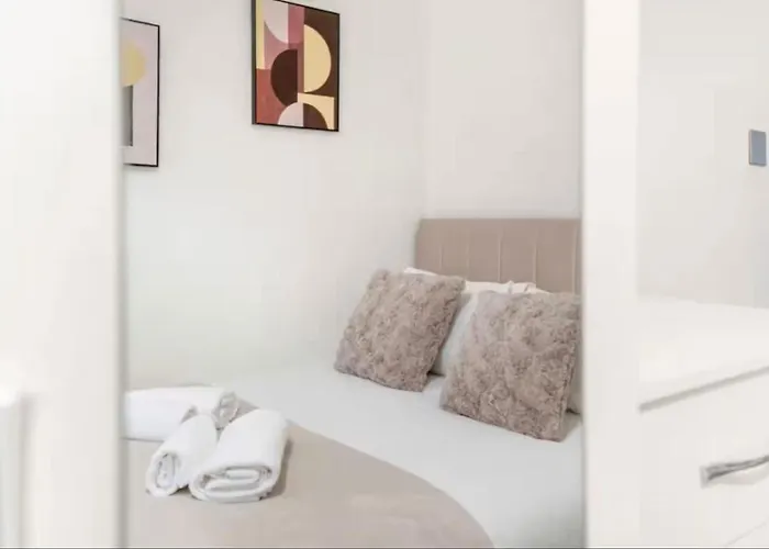 Esher House * 미들즈브러